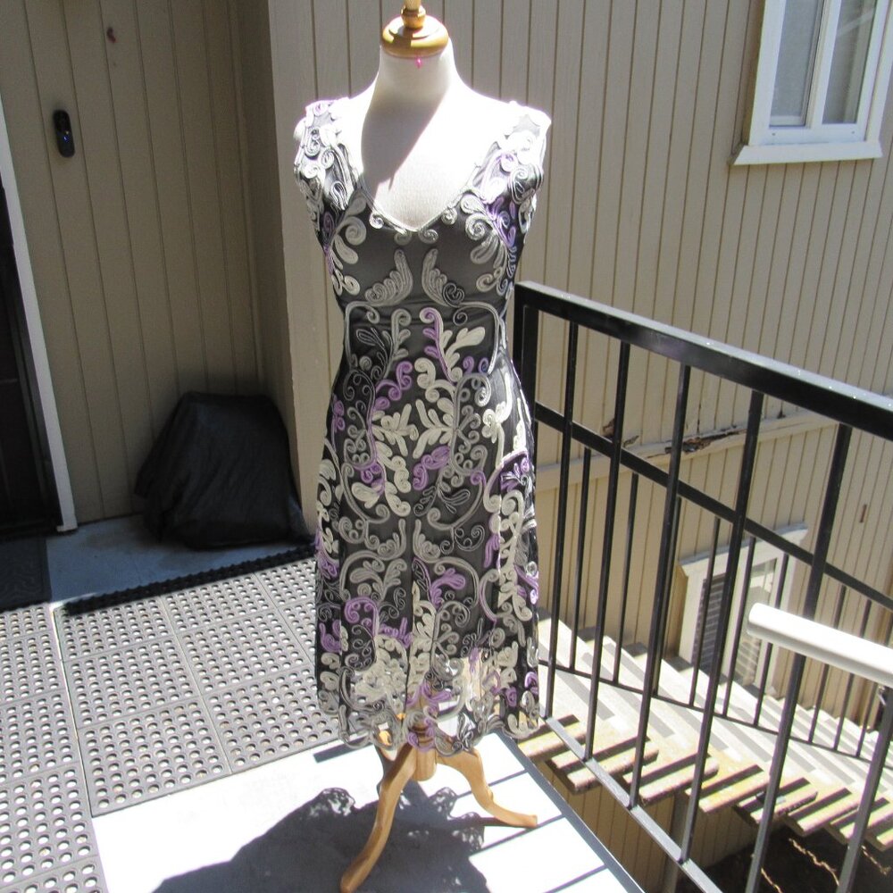 #81  NEW WOMEN'S LACE DRESS BY PHASE EIGHT  (SIZE 8US / 12UK)